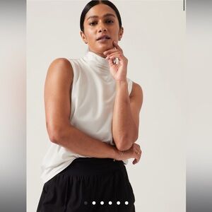 ✨NWT✨ BRAND NEW ATHLETA OUTBOUND TANK